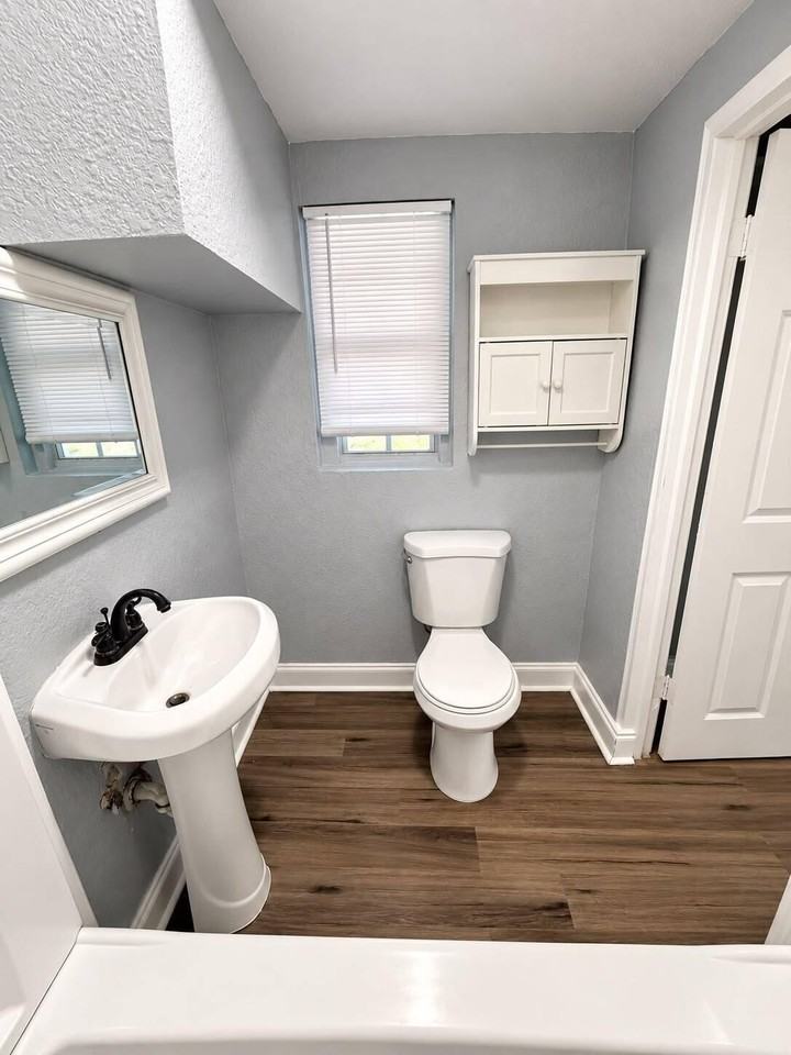 19A Nw 28th Ave - Photo 5 of 8