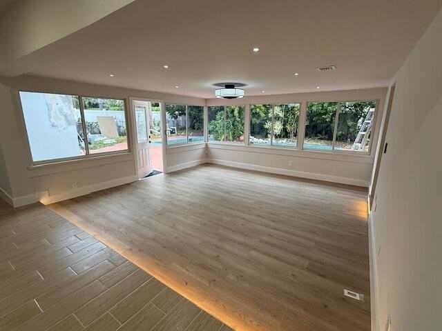 1449 Se 8th St - Photo 5 of 18
