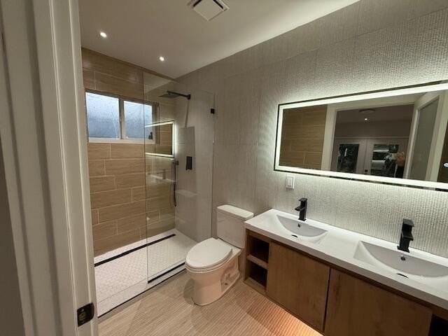 1449 Se 8th St - Photo 7 of 18