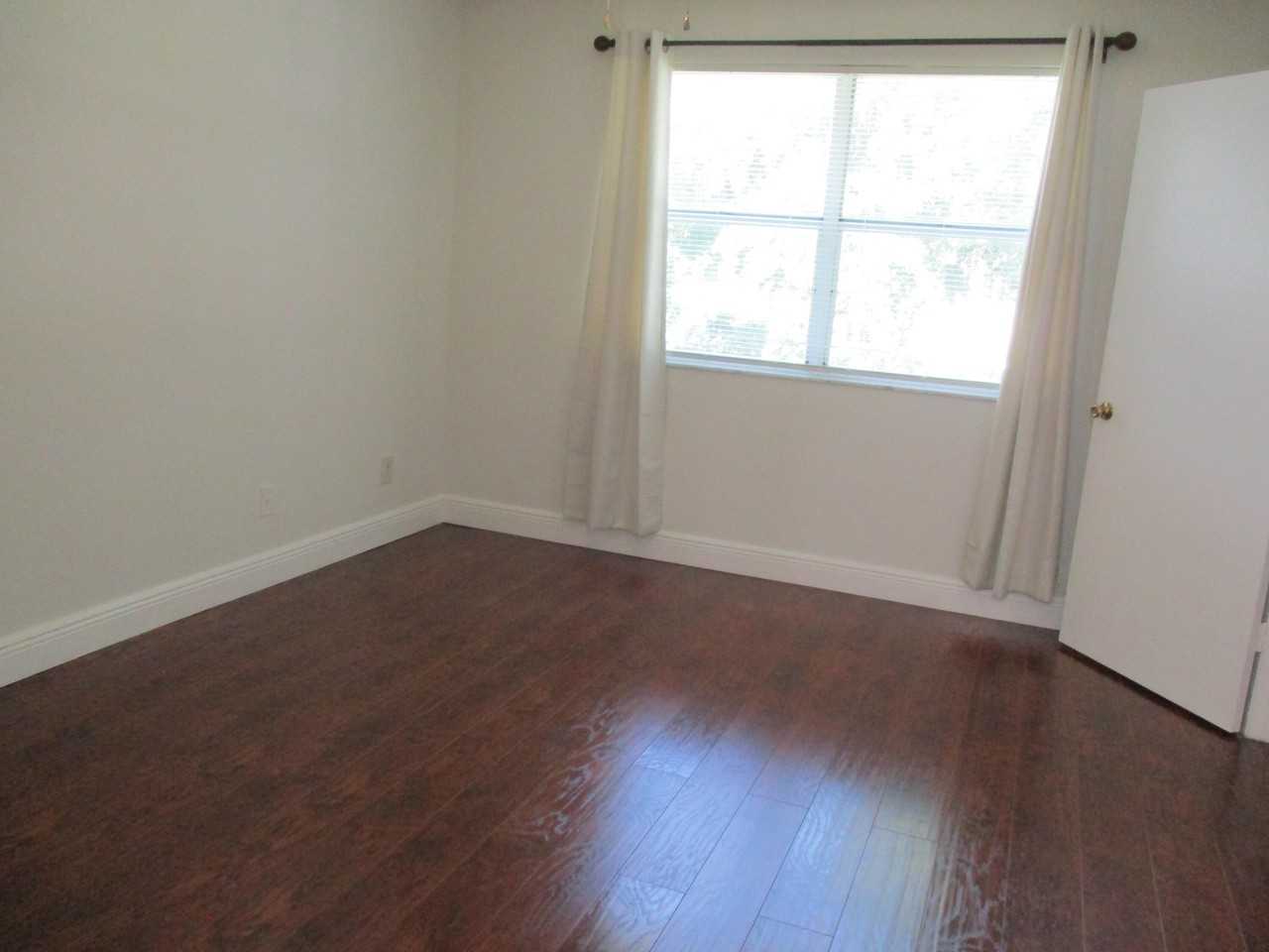 835 Nw 103rd Ter - Photo 6 of 16