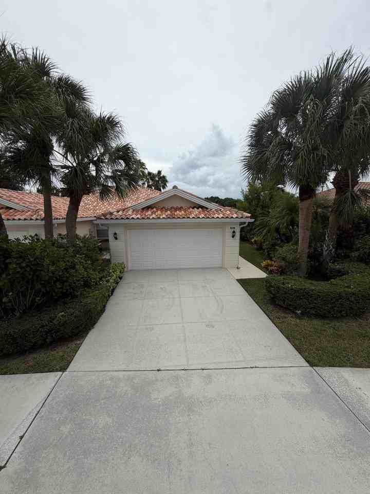 8240 Se Double Tree Dr - Photo 4 of 31