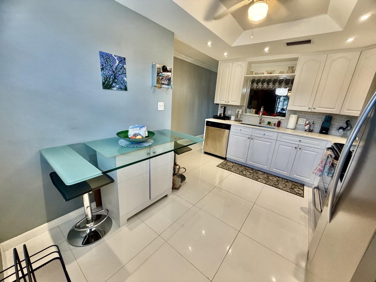 4401 Martinique Ct #H2 - Photo 3 of 50