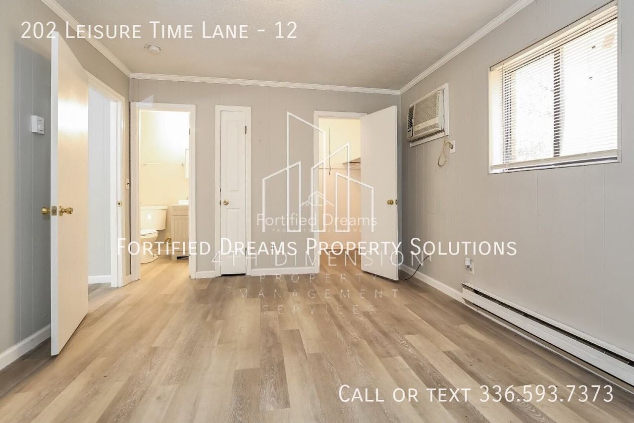 202 Leisure Time Ln #12 - Photo 4 of 34