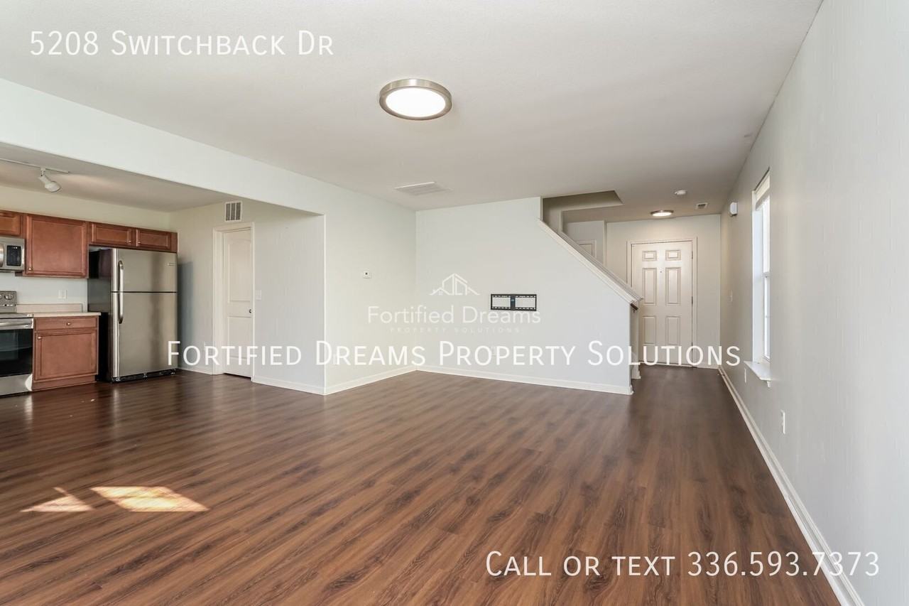 5208 Switchback Dr - Photo 2 of 18