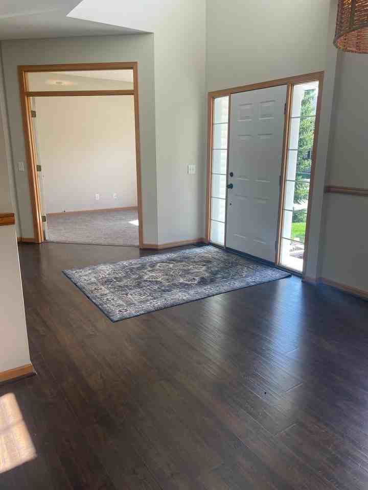 11156 21st St Ne - Photo 4 of 50