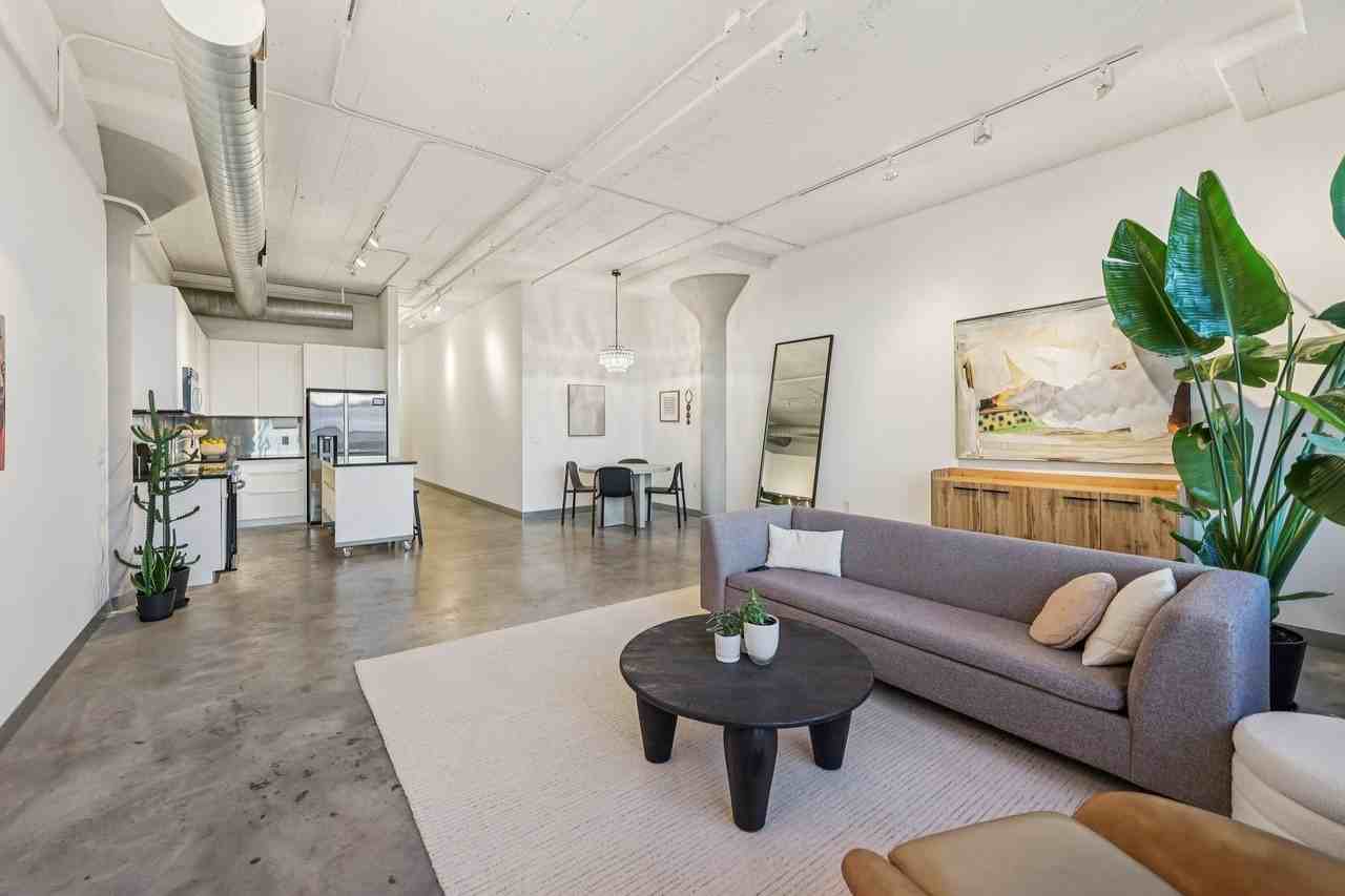 2929 Chicago Ave #1105 - Photo 4 of 50