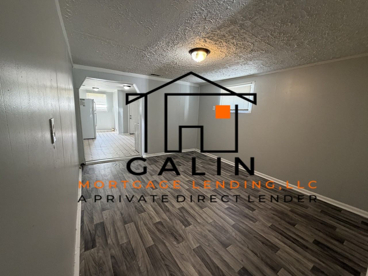 1105 Cornwall St - Photo 5 of 17