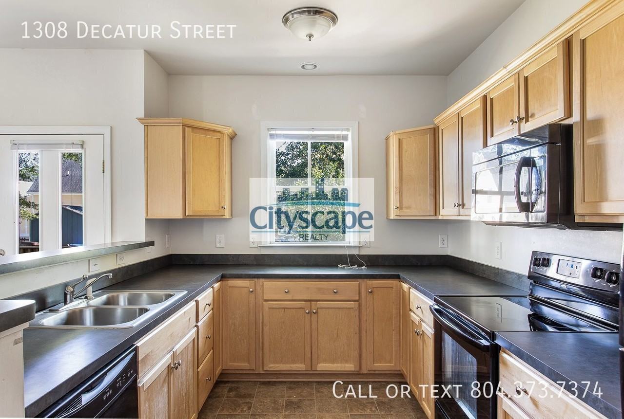 1308 Decatur St - Photo 5 of 13