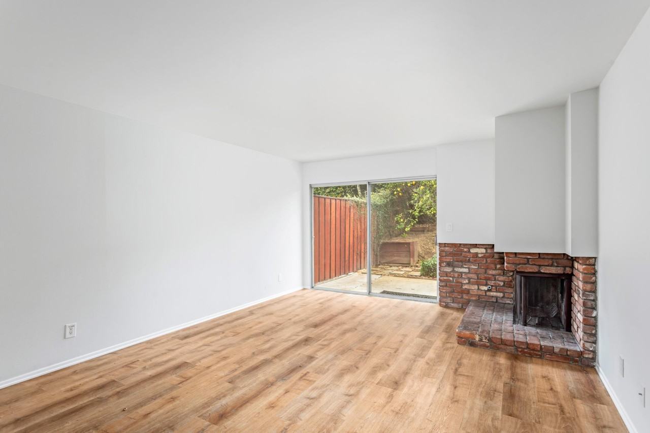 7398 Davenport Rd #B - Photo 4 of 14