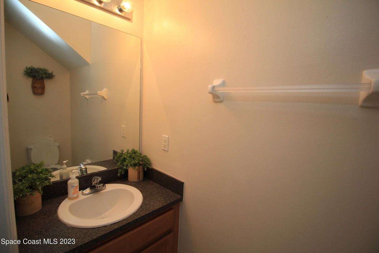 2620 Revolution St #101 - Photo 5 of 27