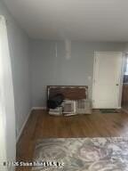 144 Greeley Ave - Photo 4 of 14