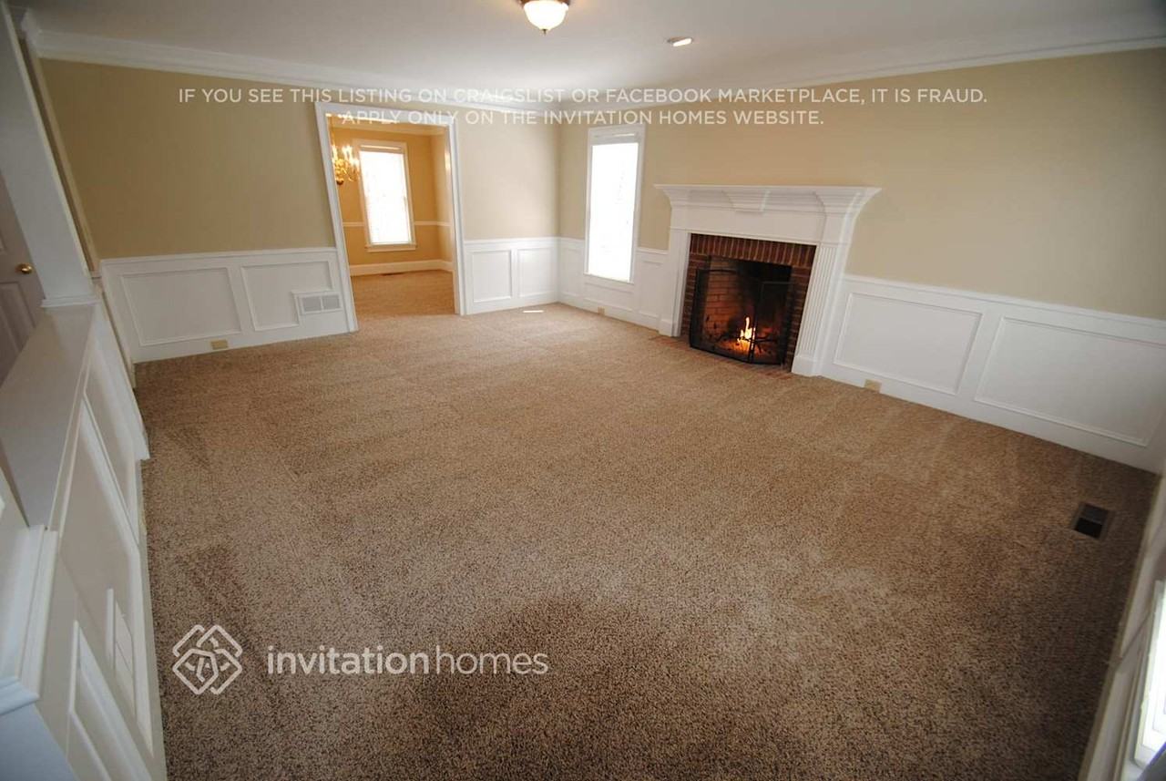 1447 Brown Ridge Ln - Photo 5 of 15