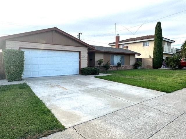 2307 Cartlen Dr - Photo 2 of 8