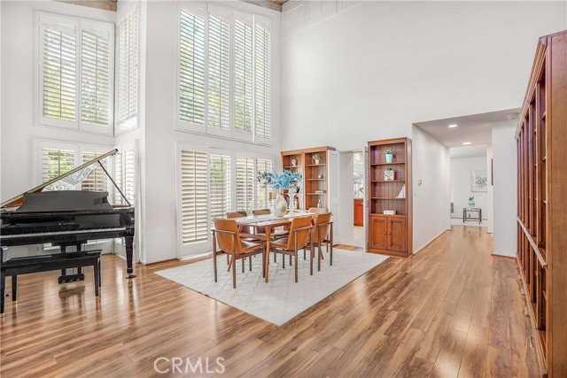 5022 Tamarack Way - Photo 4 of 8