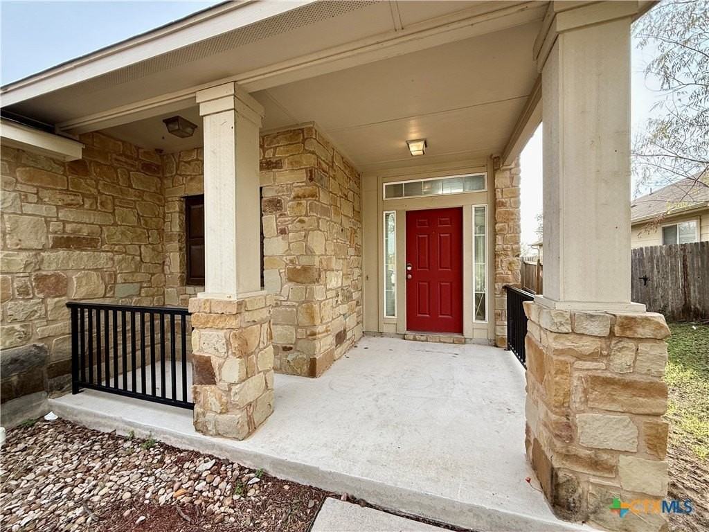 558 Briggs Dr - Photo 3 of 30