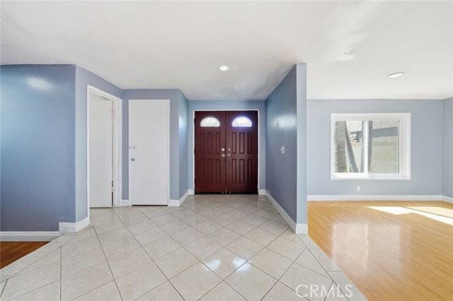 7711 Concordia Pl - Photo 2 of 8
