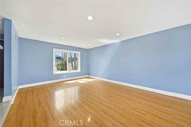 7711 Concordia Pl - Photo 4 of 8