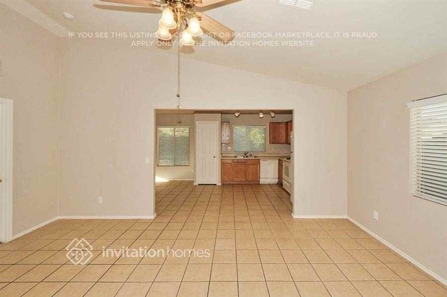 17838 W Ventura St - Photo 7 of 19