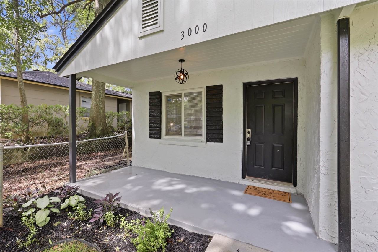 3000 Fairview Dr - Photo 4 of 28