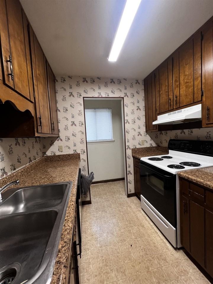 1446 Willow Bend Way #D - Photo 4 of 14