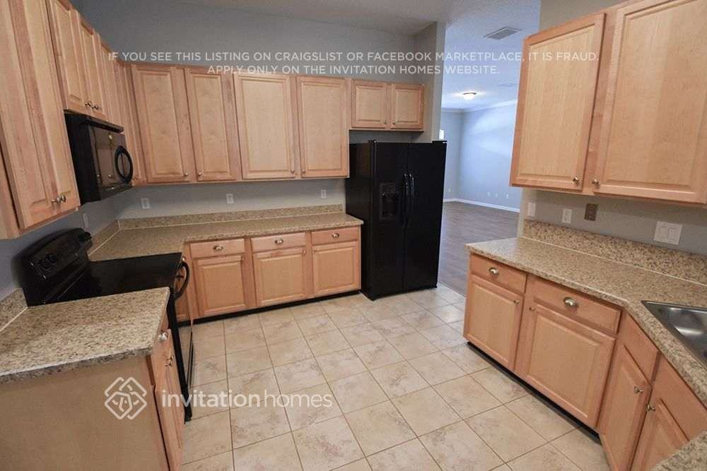 1618 Majestic View Ln - Photo 5 of 14