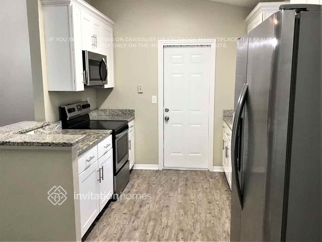 6897 Blackberry Ct - Photo 5 of 13