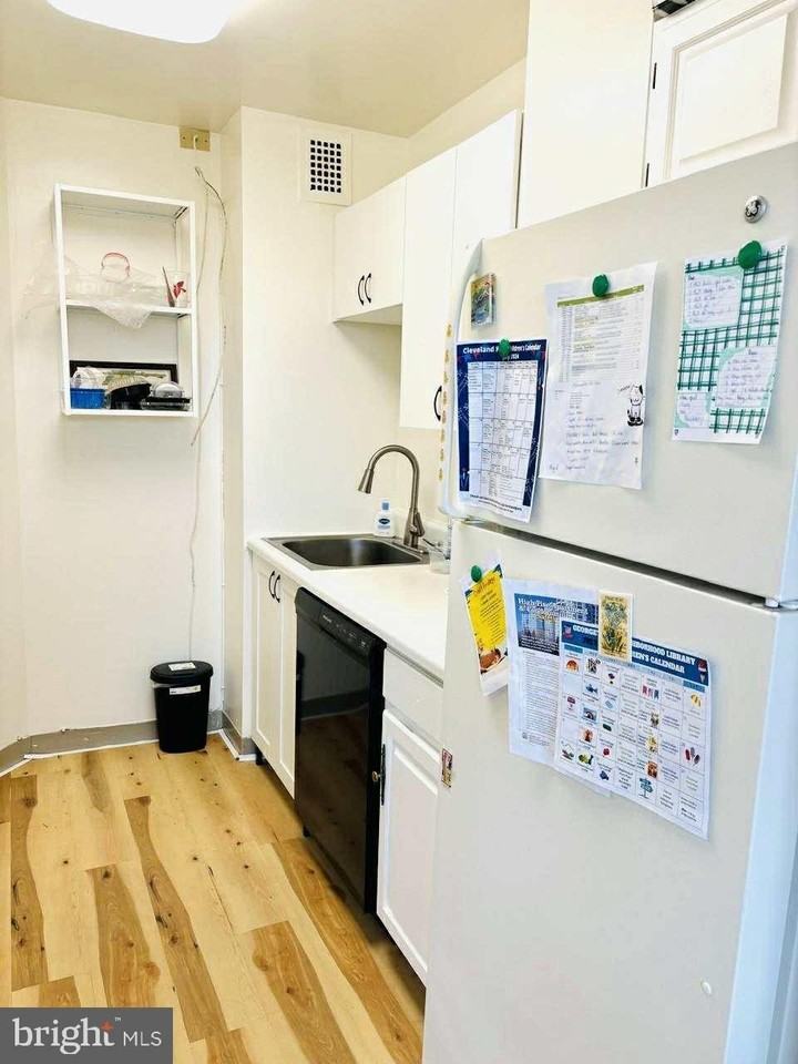 1545 18th St Nw #509 - Photo 4 of 12