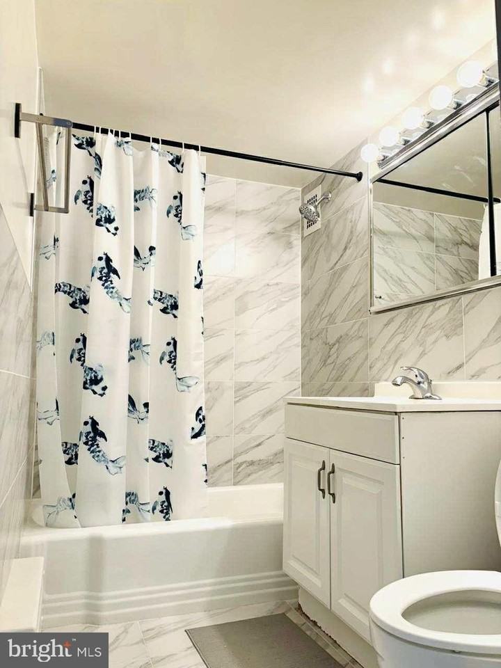 1545 18th St Nw #509 - Photo 6 of 12