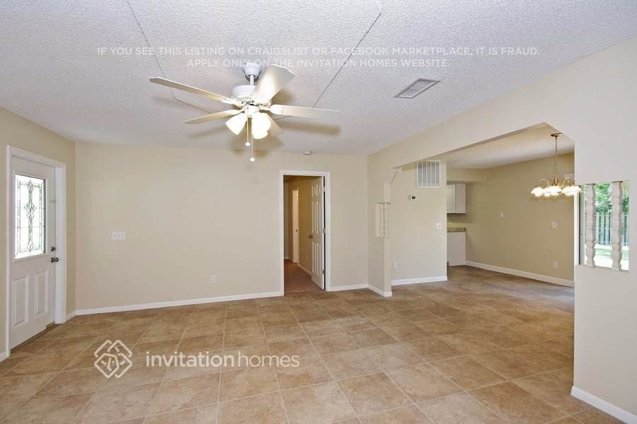 2744 Corbusier Dr - Photo 4 of 16