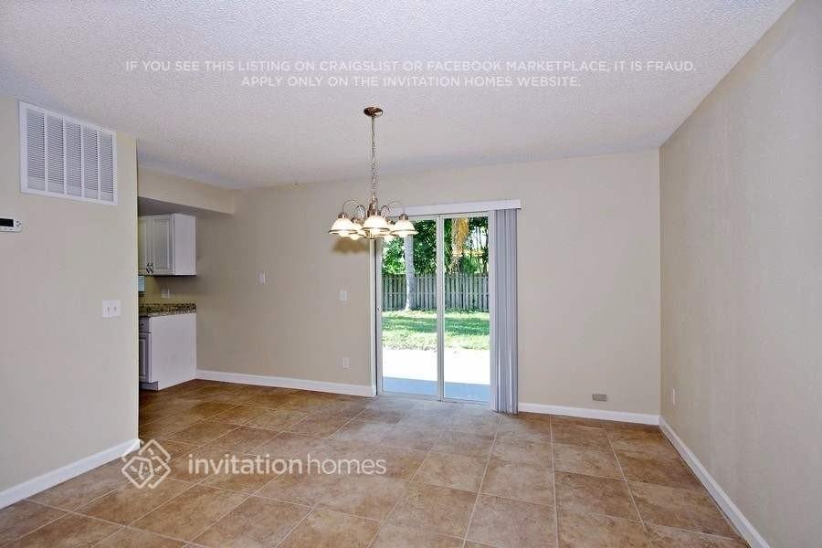 2744 Corbusier Dr - Photo 7 of 16