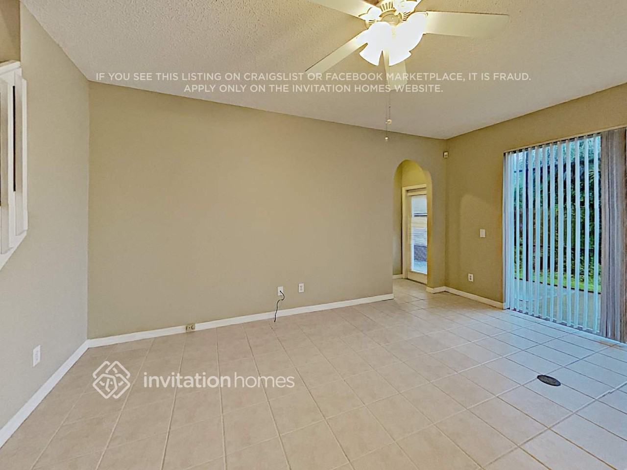 391 Oak Springs Ct - Photo 6 of 22