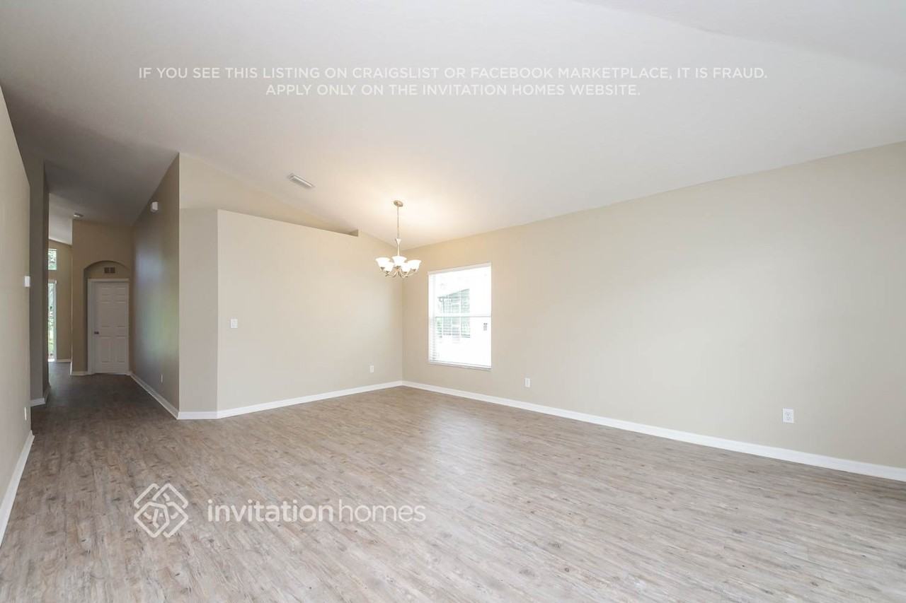 745 Sedgewood Cir - Photo 2 of 21