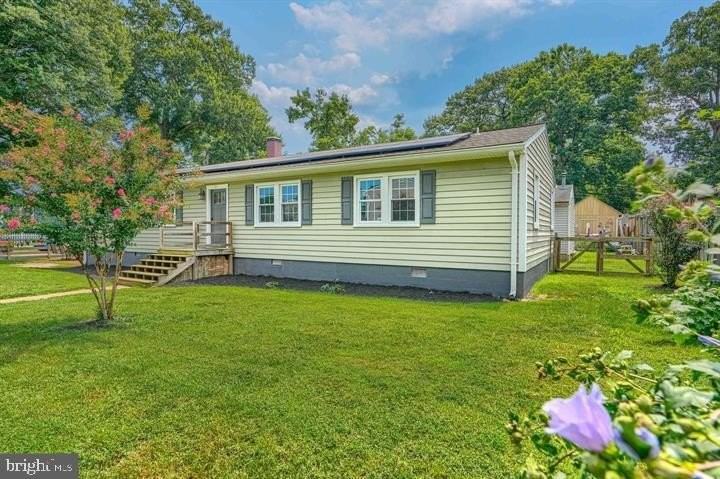 1813 Potomac Rd - Photo 3 of 50