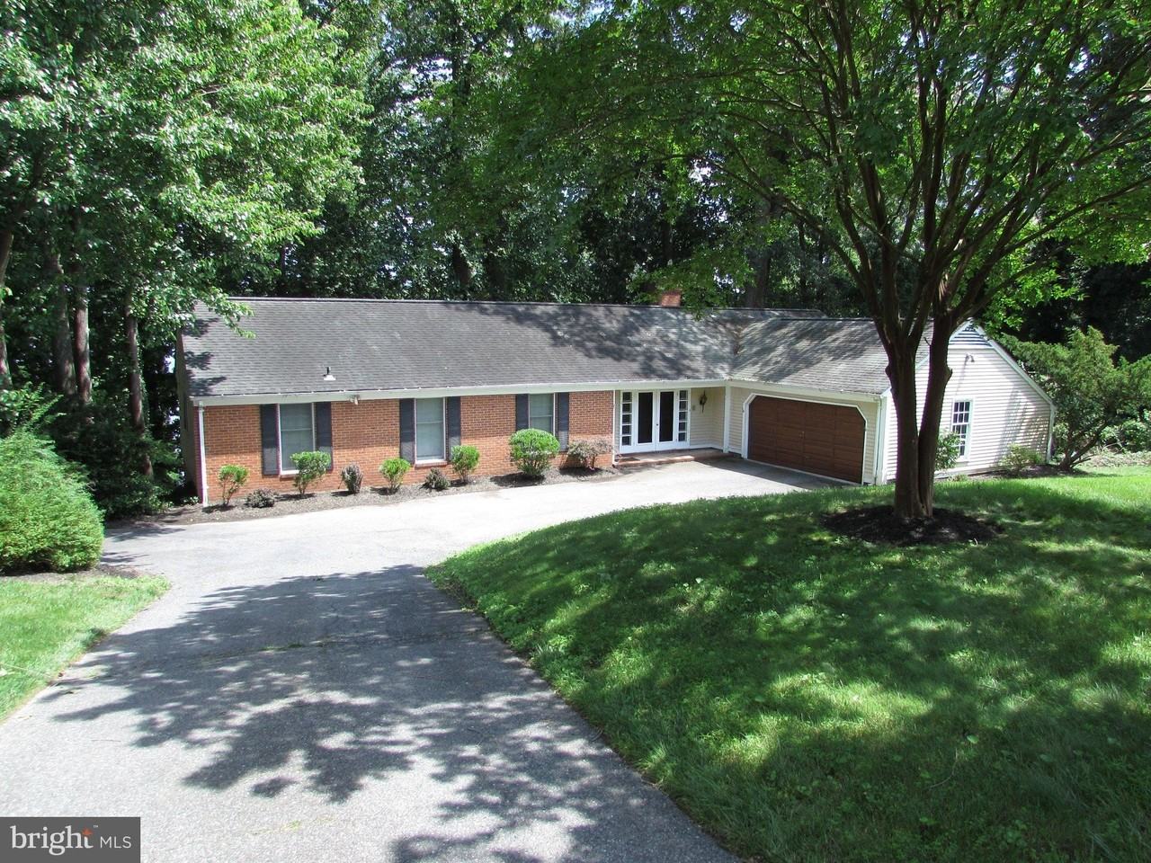 472 Old Orchard Cir - Photo 2 of 32