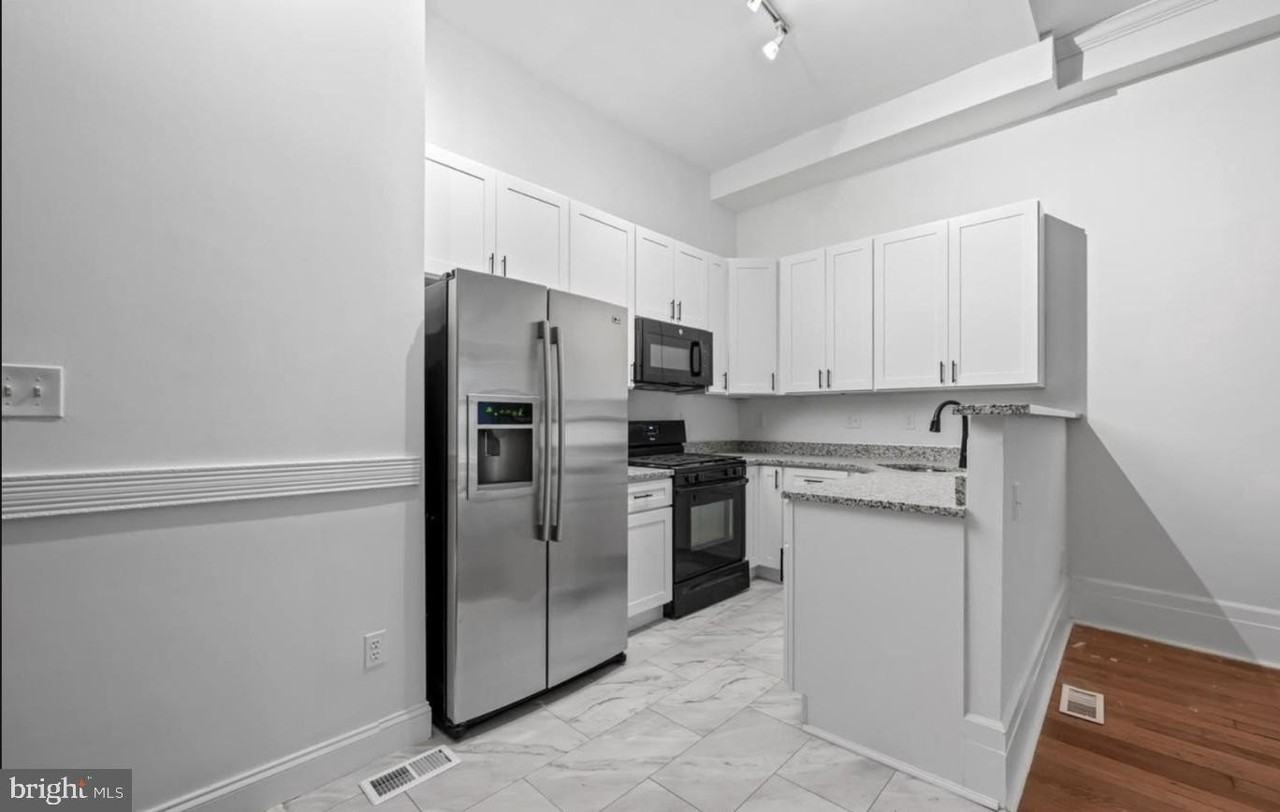 2024 Park Ave - Photo 7 of 21