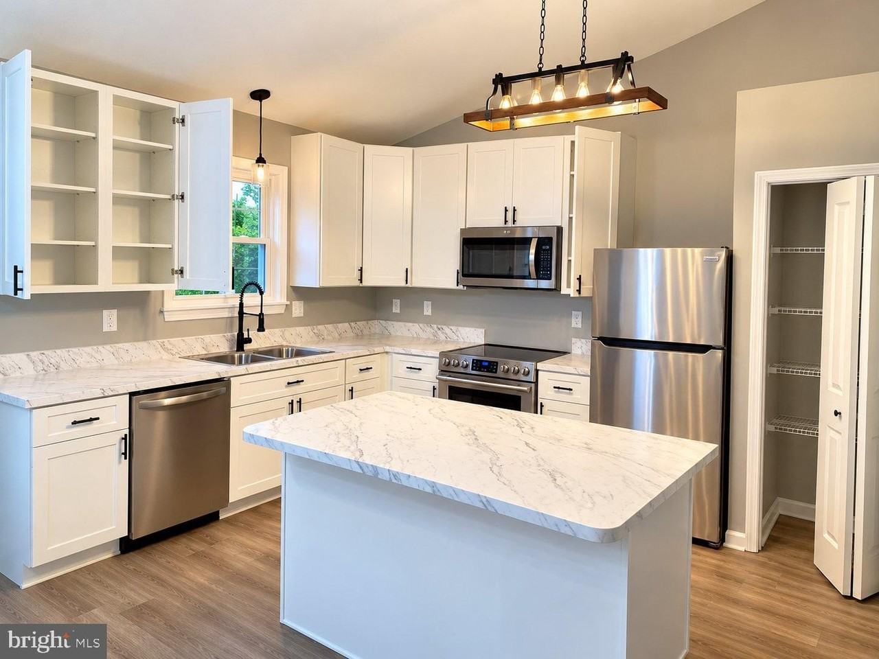 8 Rocky Ln - Photo 2 of 2