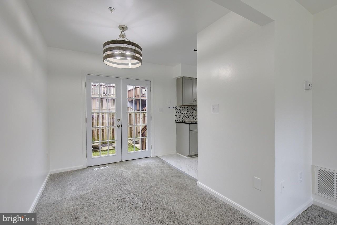 9516 Sea Gull Ct - Photo 7 of 30