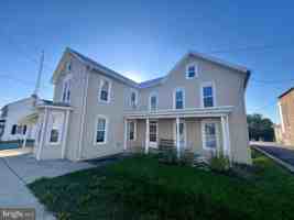 featured image of 3841A Jefferson Pike