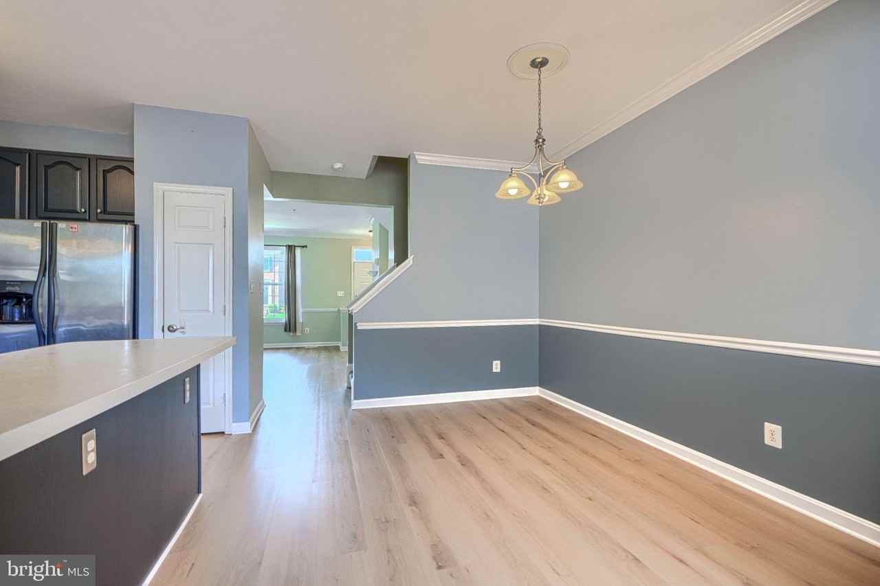 1305 Roman Ridge Way - Photo 5 of 26