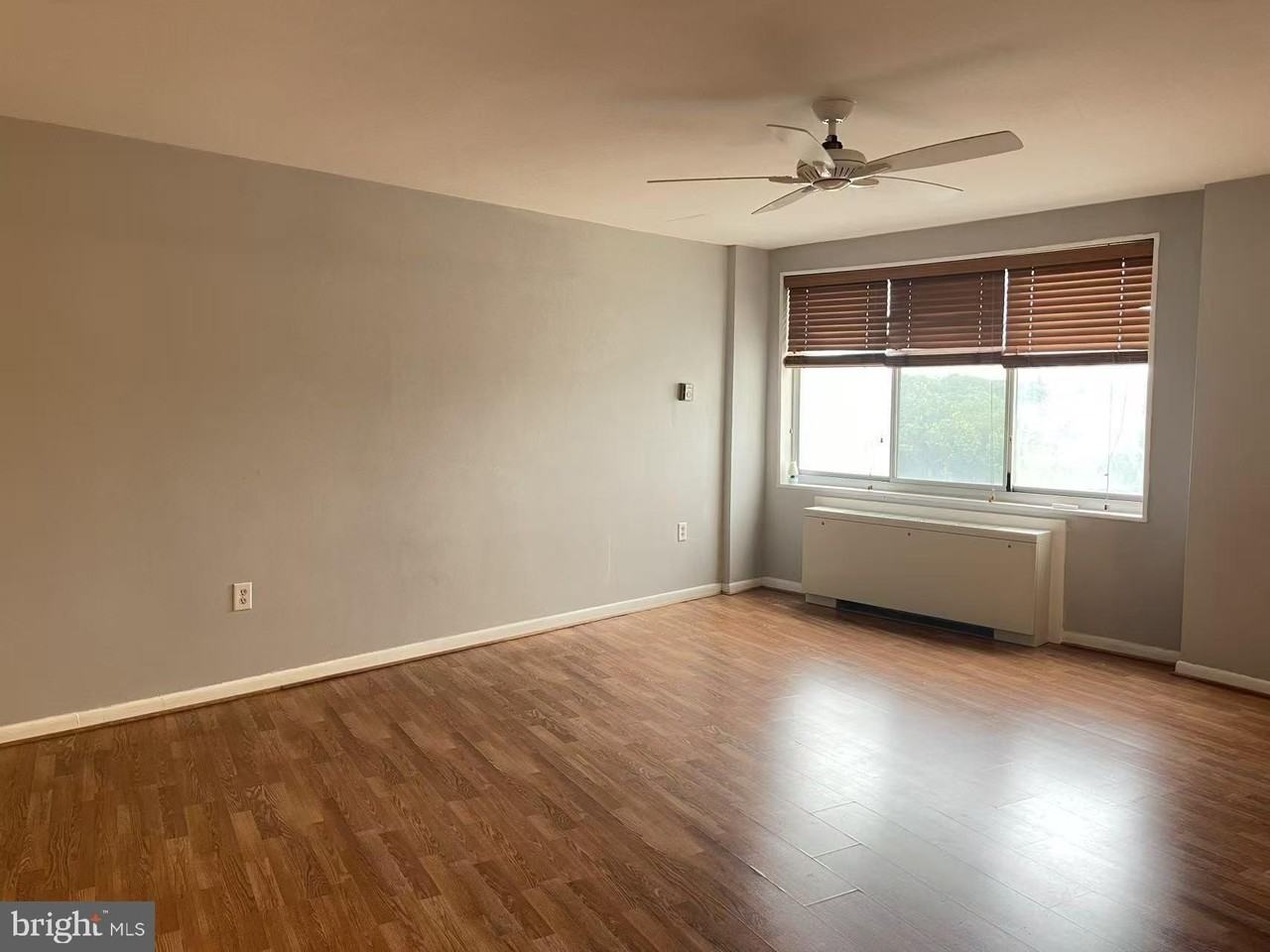 10201 Grosvenor Pl #1628 - Photo 7 of 20