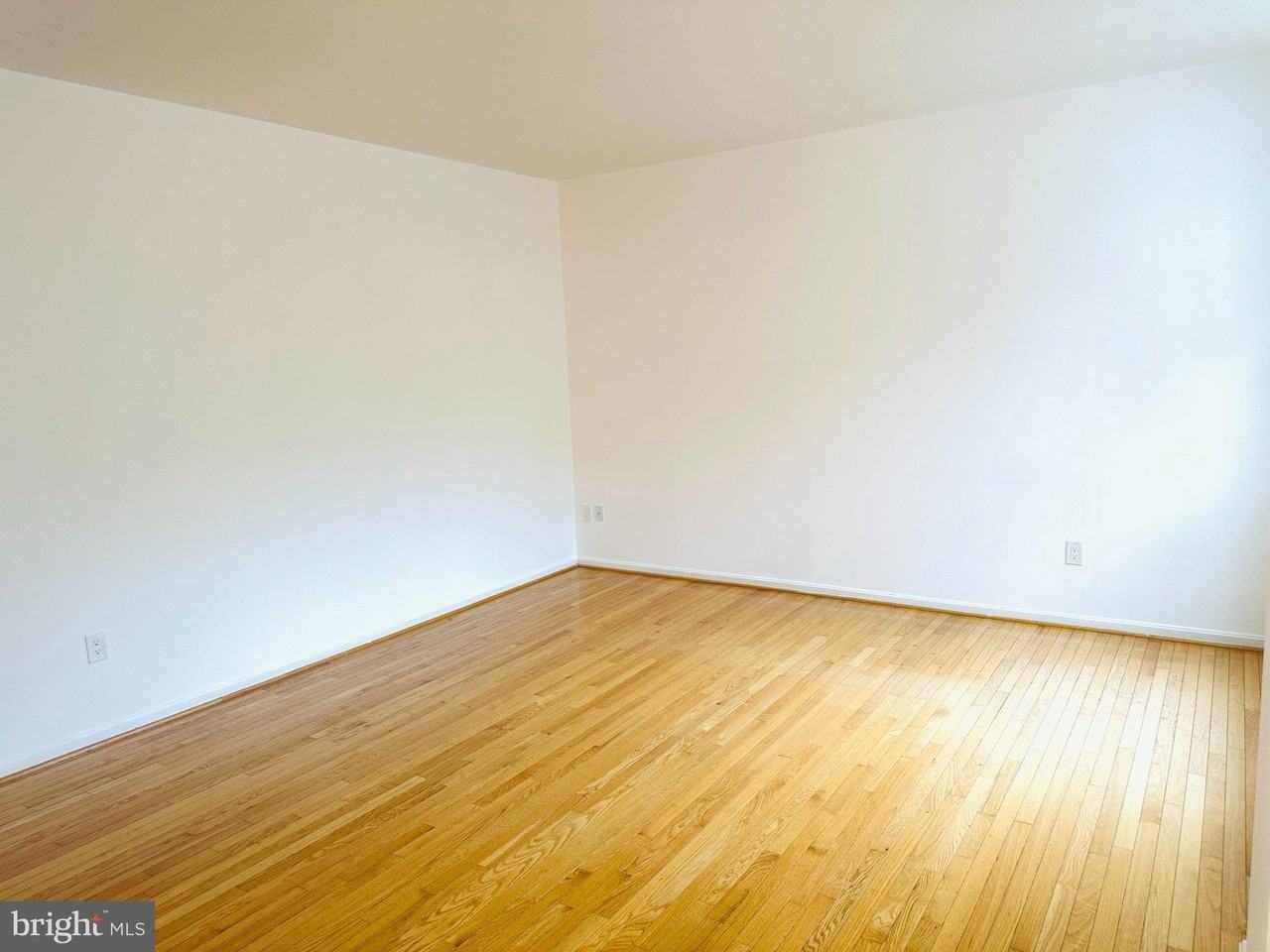 18108 Coachmans Rd - Photo 3 of 27
