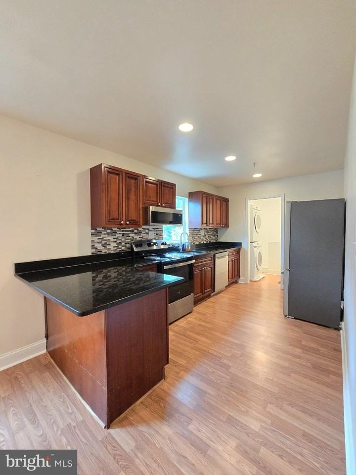 12910 9th St - Photo 3 of 20