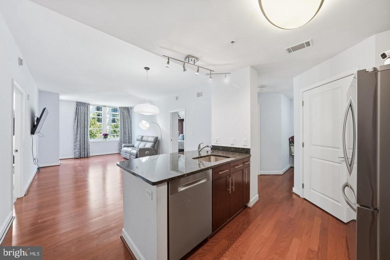 157 Fleet St #304 - Photo 5 of 50