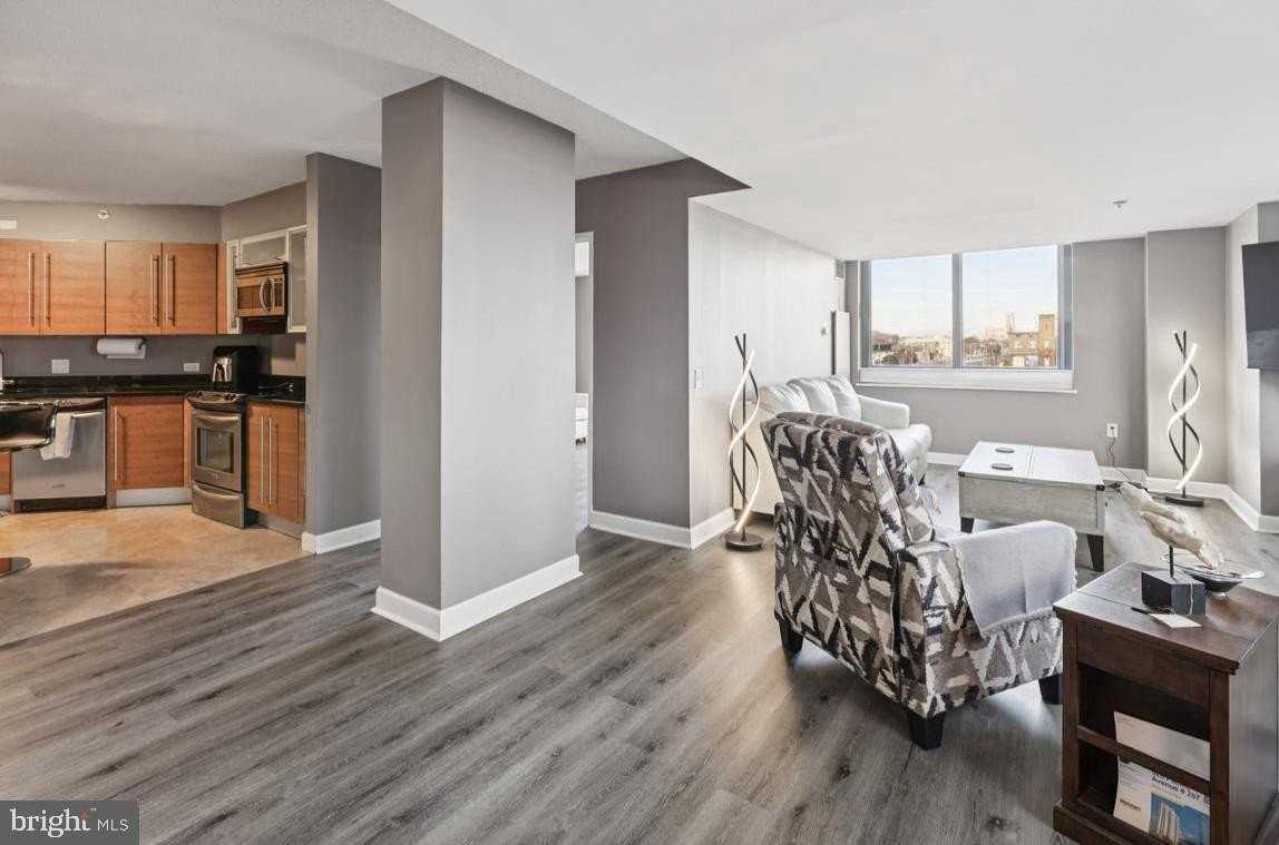 526 Pacific Ave #207 - Photo 5 of 24