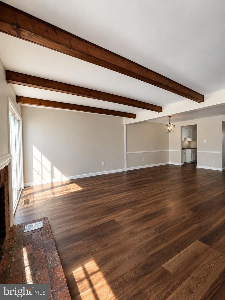 74 Farnwood Rd - Photo 6 of 12
