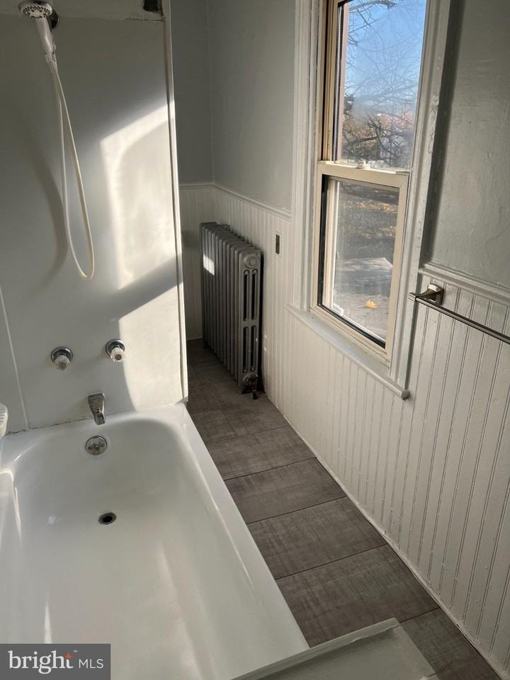 60 High St #3 - Photo 5 of 10