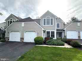 163 Hawthorne Ct - Photo 1 of 1