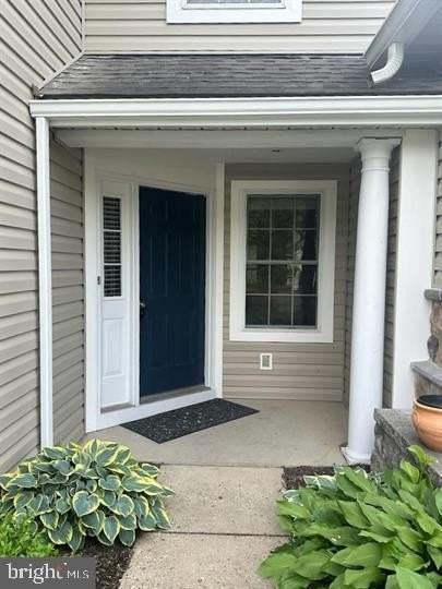 163 Hawthorne Ct - Photo 6 of 36