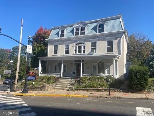 147 N Main St #2-1 - Photo 6 of 20