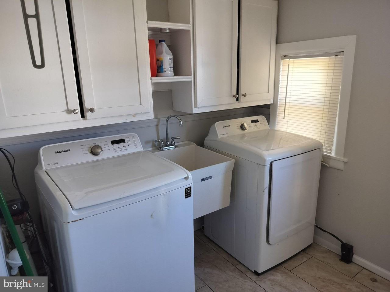 501 W 1st Ave - Photo 5 of 10